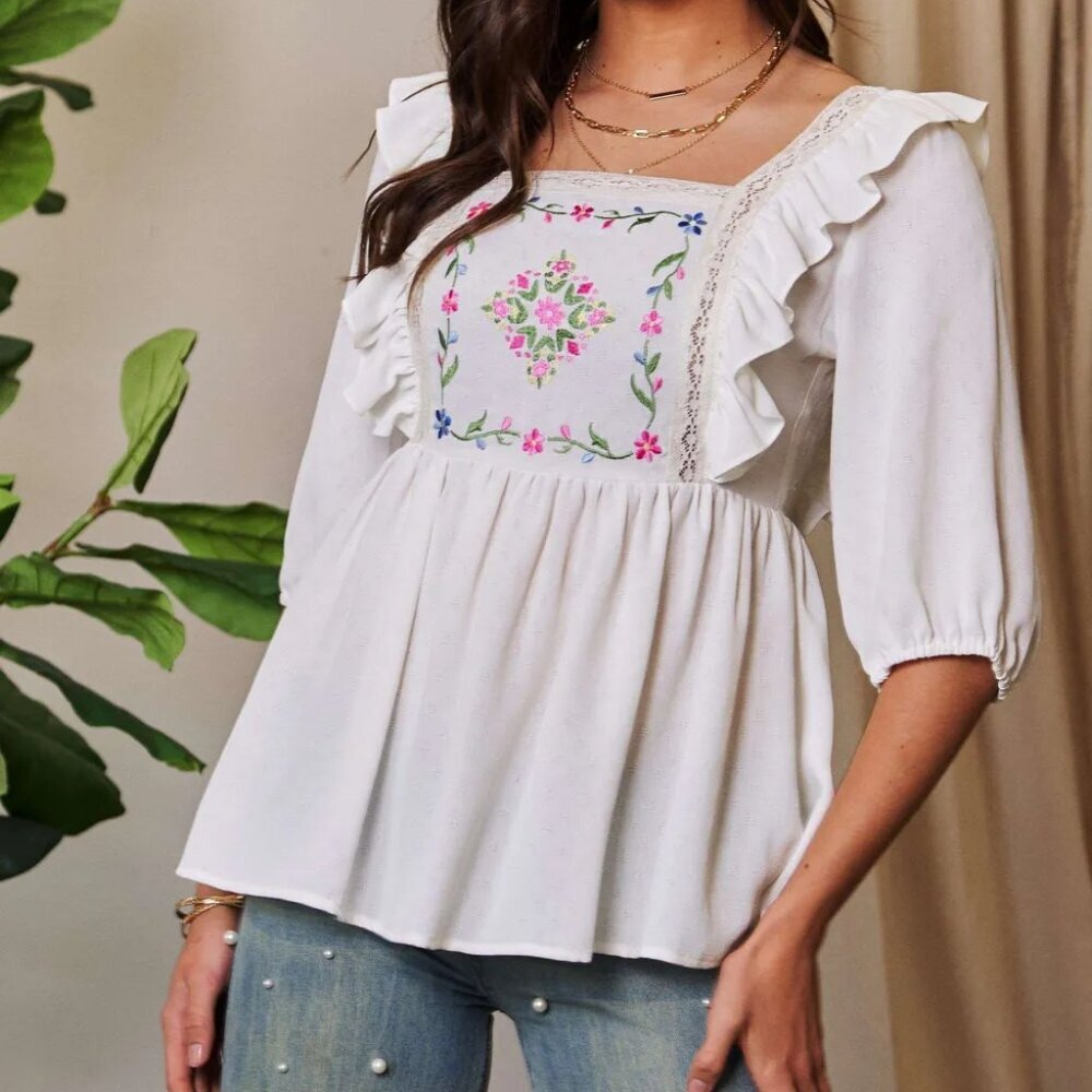 Davi & Dani Texture Tie Back Floral Embroidery Frill Blouse -‎ Small